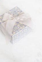 Load image into Gallery viewer, Eid Gift Wrap Roll