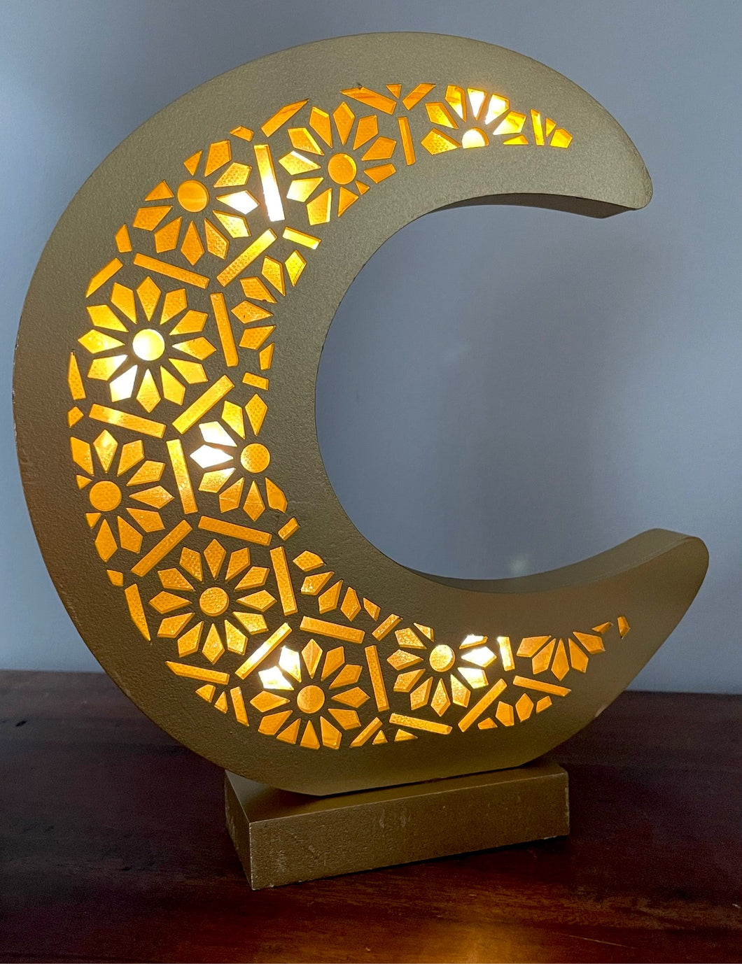 Crescent Moon LED Light (battery operated)