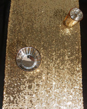 Load image into Gallery viewer, Sequin Table Runners In Gold / Silver